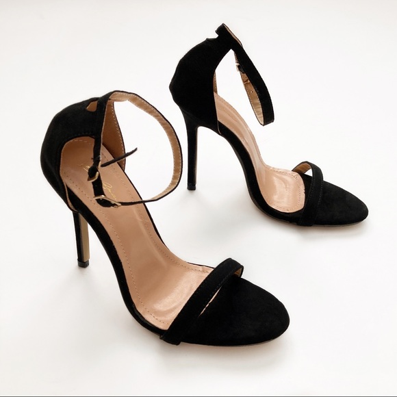 Leather Strappy Sandals Sz 10 Like New - Picture 2 of 7